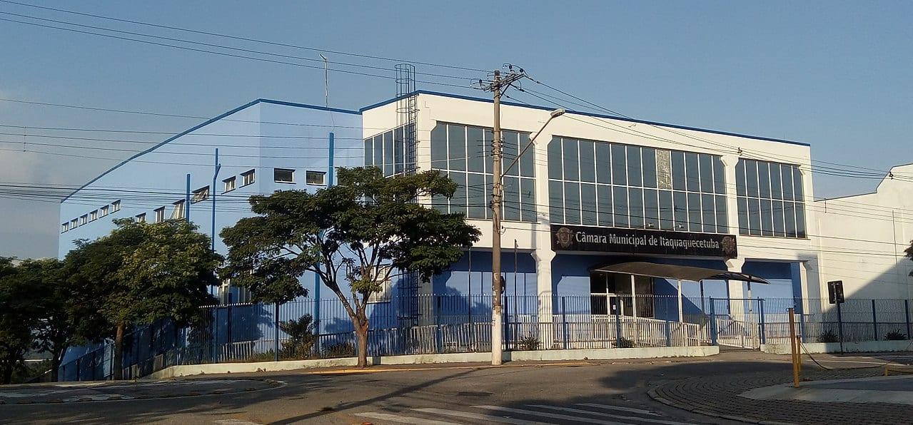 Prefeitura de Itaquaquecetuba oferece 173 vagas e remuneração de até R$6.429,84