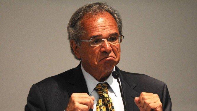 Entidades repudiam fala do ministro Paulo Guedes